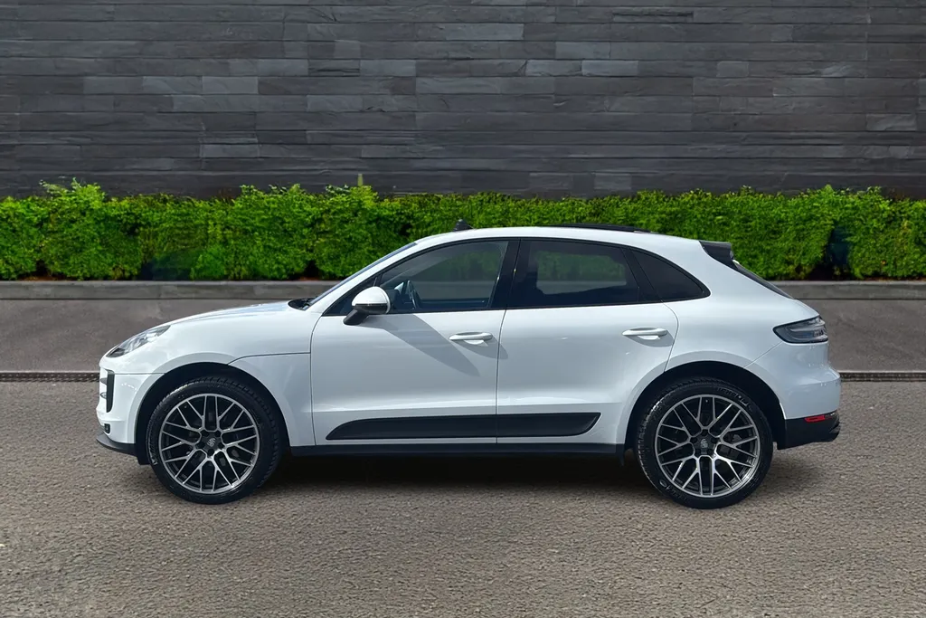 Porsche Macan Image 4