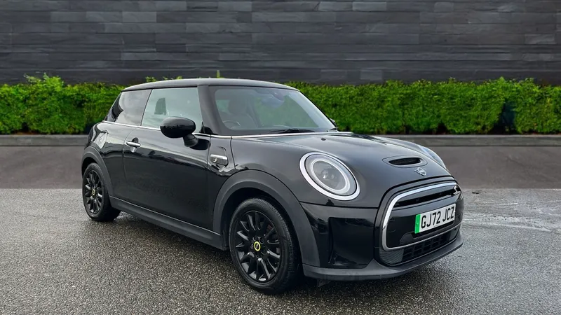 Mini Hatchback Image 1