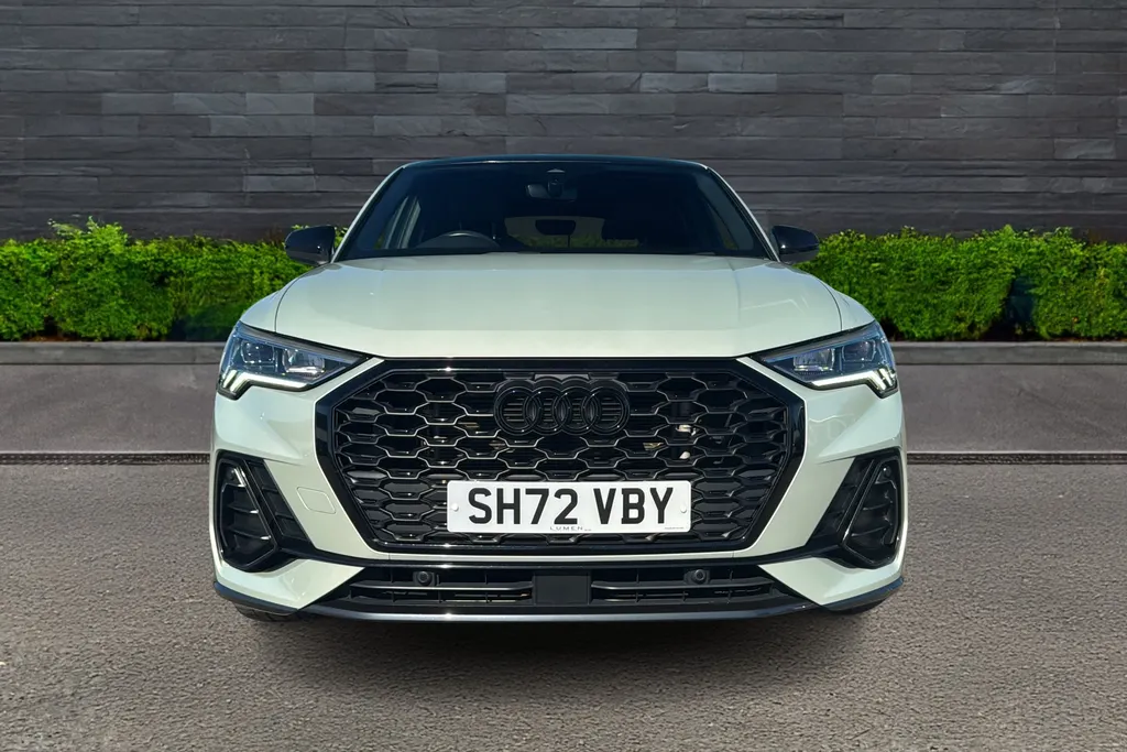 2022 Audi Q3