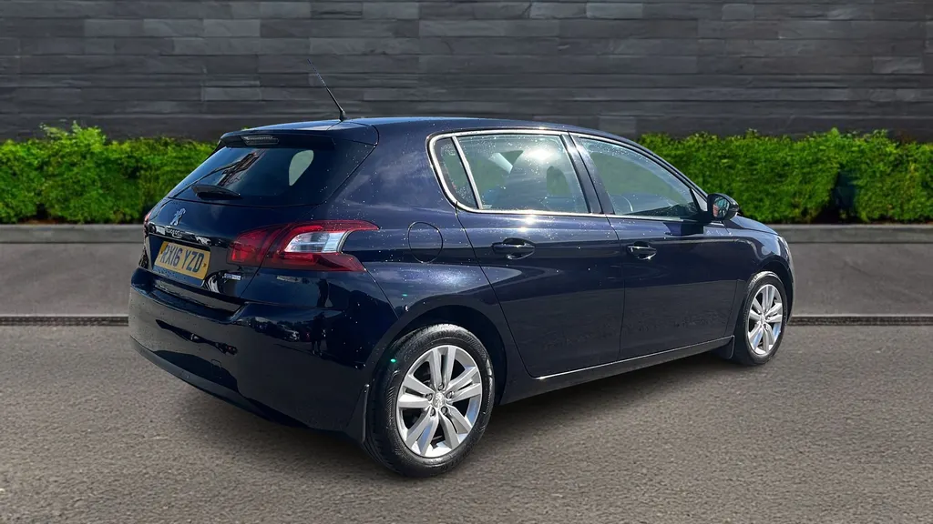 Peugeot 308 Image 3