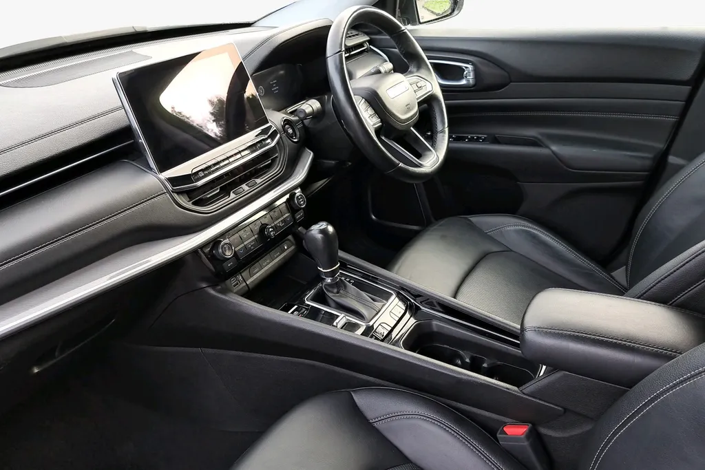 Jeep Compass Image 2