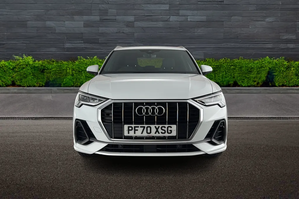 Audi Q3 Image 2