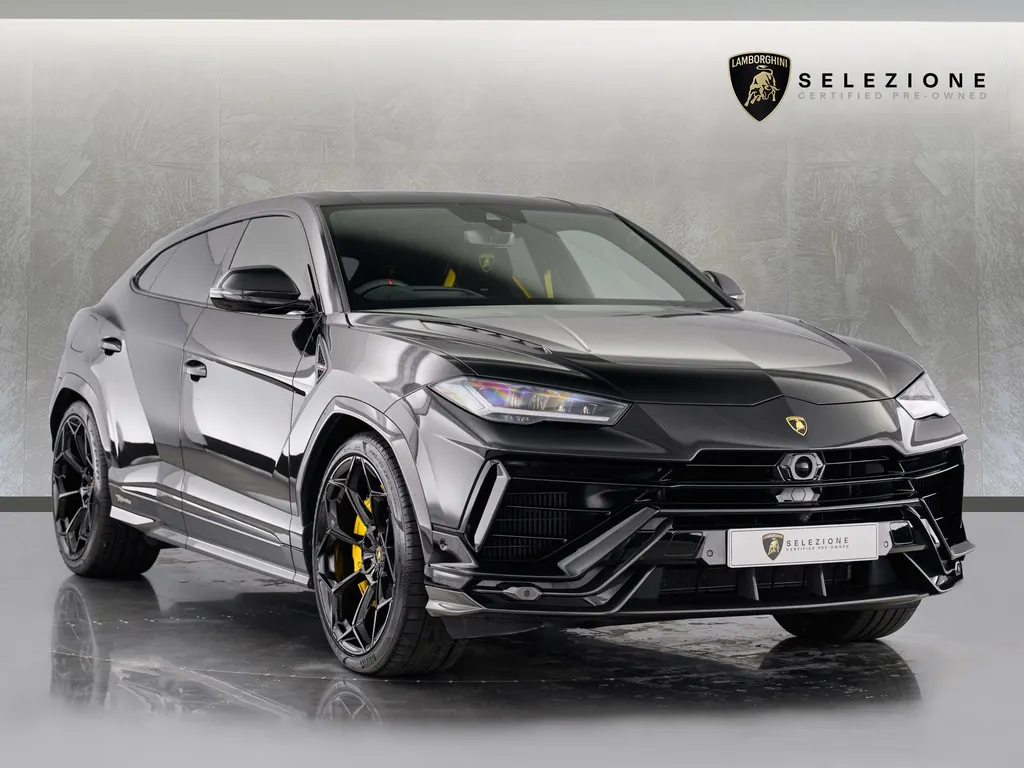 2025 Lamborghini Urus Performan...