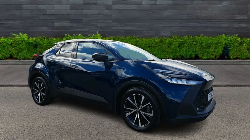 Toyota C-Hr Image 1
