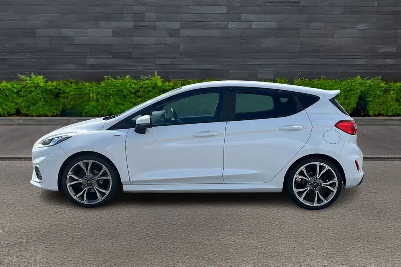 Ford Fiesta Image 4