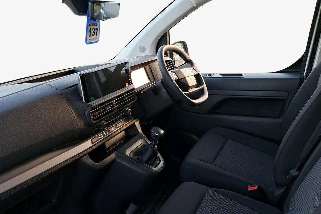Citroen Dispatch Image 2