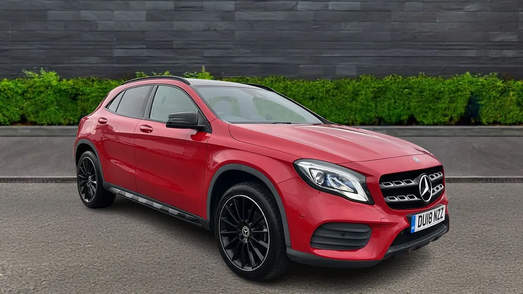 Mercedes-Benz Gla Image 1