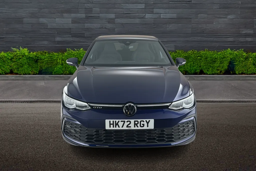 Volkswagen Golf Image 2