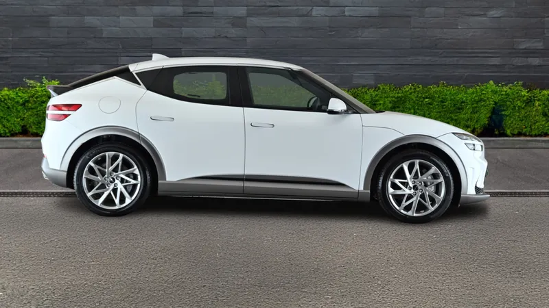 Genesis Gv60 Image 2