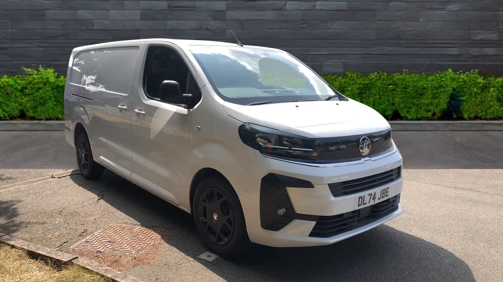 Vauxhall Vivaro Image