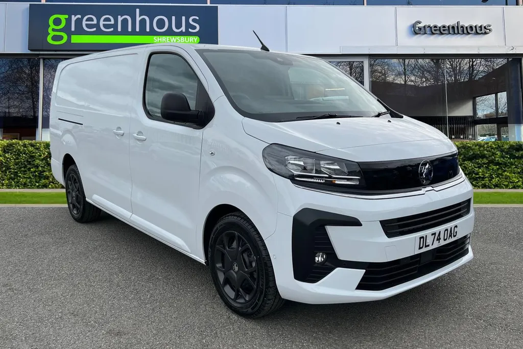 Vauxhall Vivaro Image