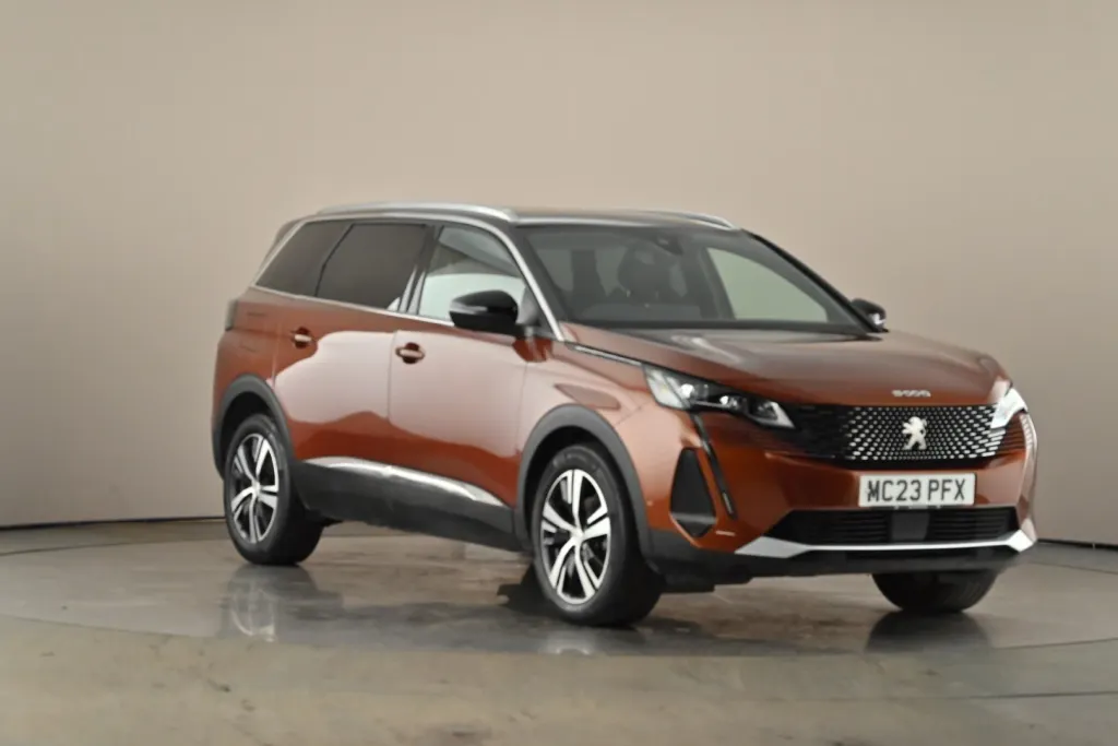 Peugeot 5008 Image