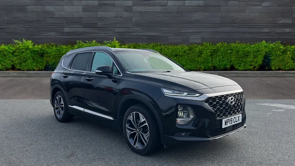 Hyundai Santa Fe Image