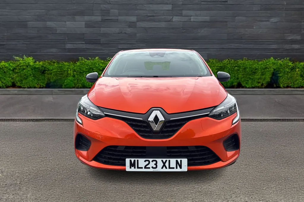 Renault Clio Image 2