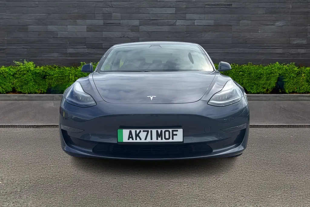 Tesla Model 3 Image 2