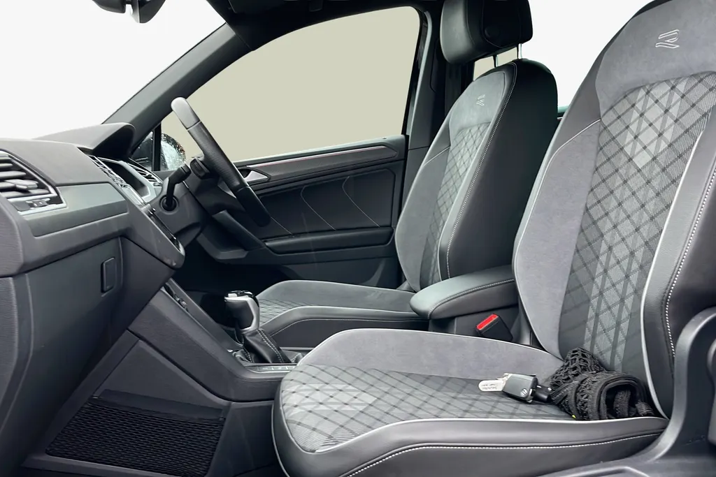 Volkswagen Tiguan Image 2