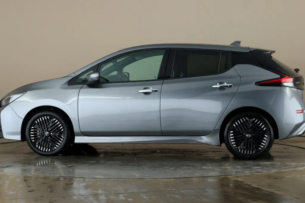 Nissan Leaf Image 3