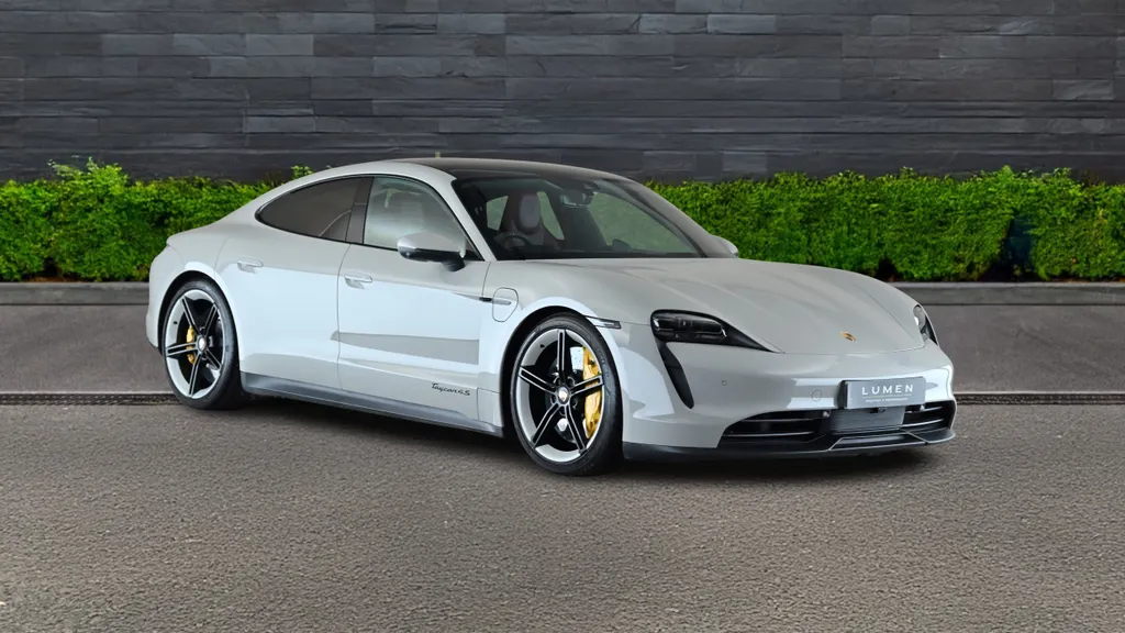 Porsche Taycan Image 1