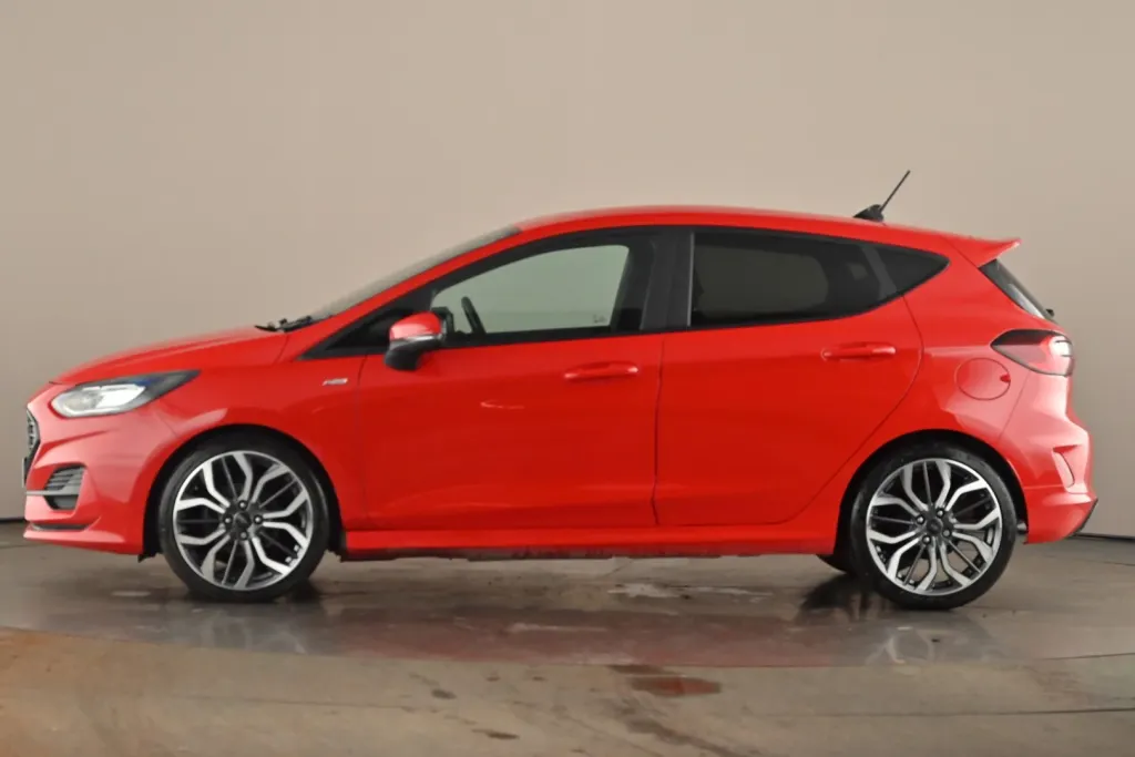 Ford Fiesta Image 2