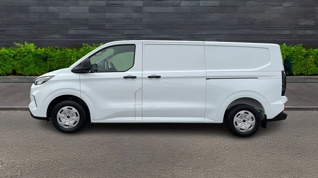 Ford Transit Custom Image 4