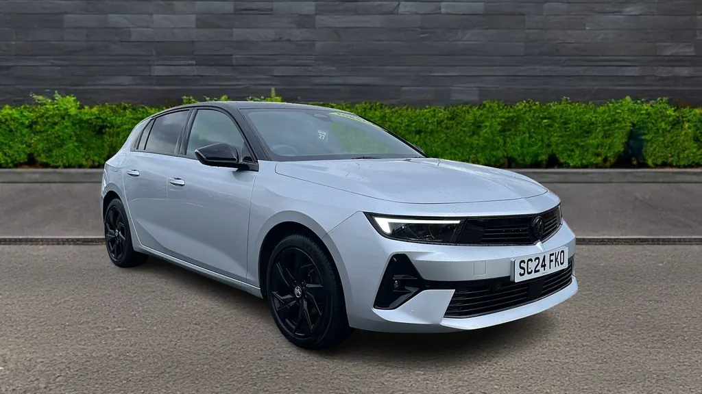 Vauxhall Astra Image 1