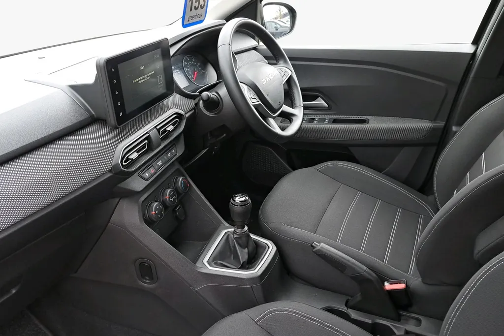Dacia Sandero Image 2