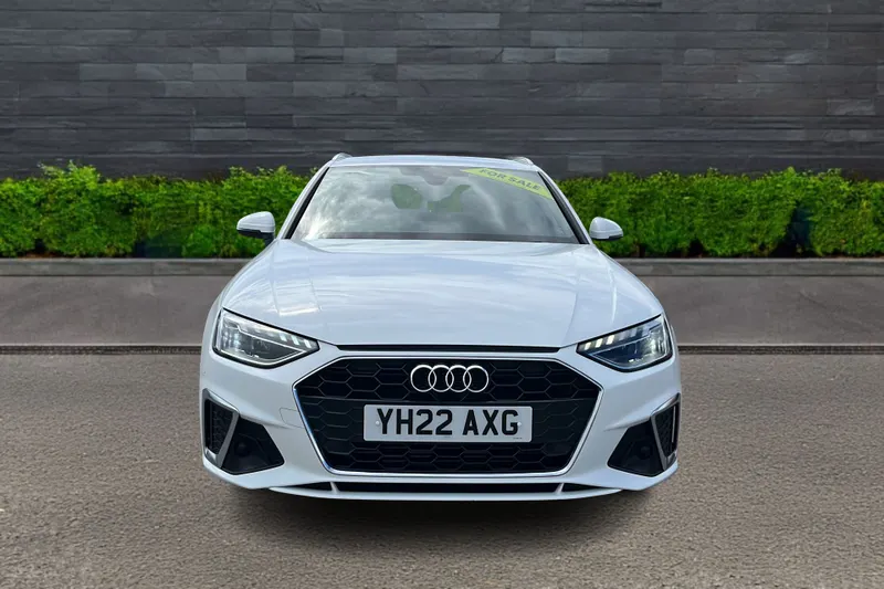 Audi A4 Image 2