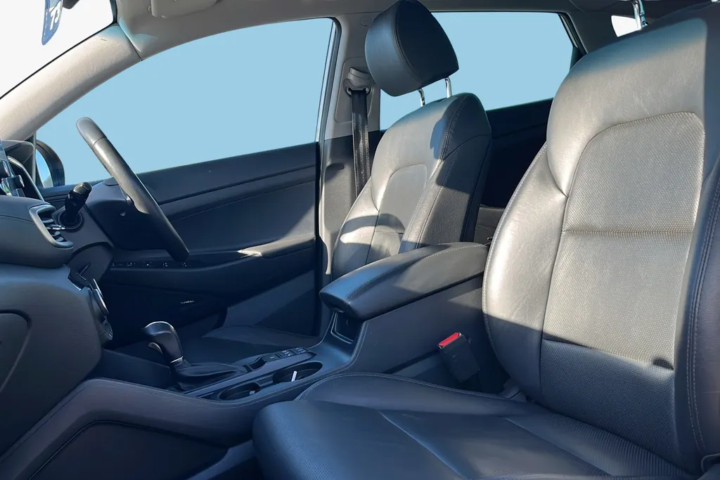 Hyundai Tucson Image 2