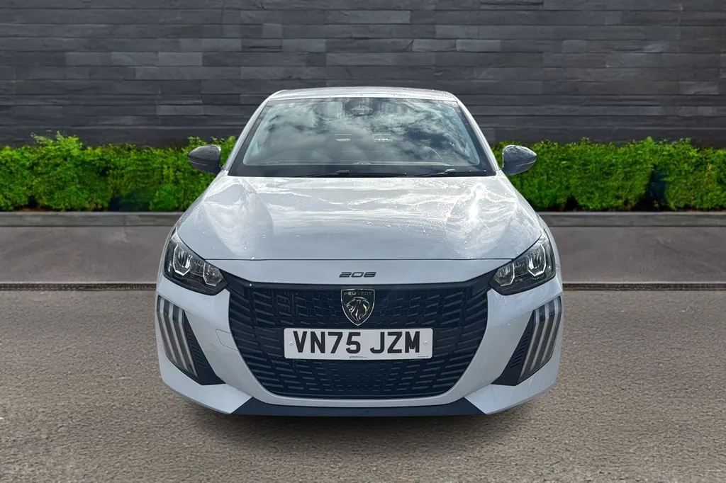 2025 Peugeot 208