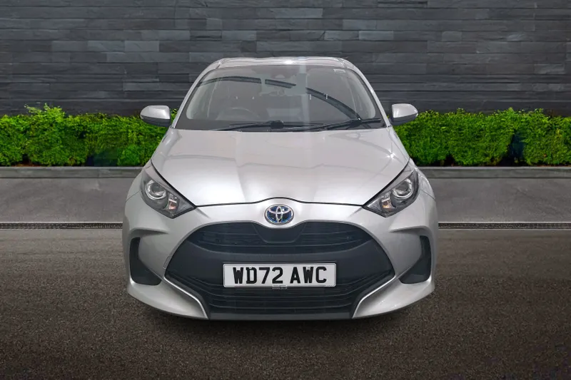 Toyota Yaris Image 2