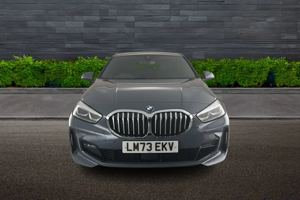 Bmw 1 Series Image 2