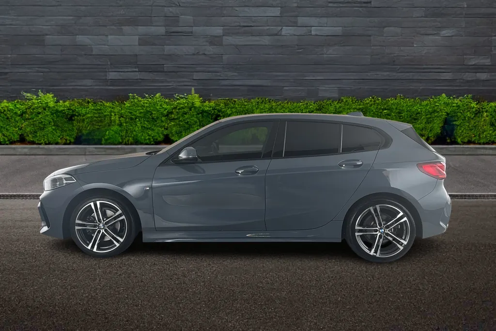 Bmw 1 Series Image 4
