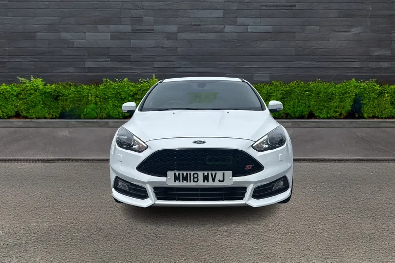 Ford Focus Image 2