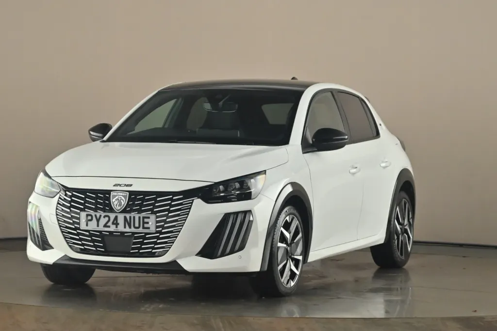 Peugeot 208 Image 1