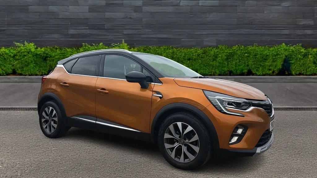Renault Captur Image 1